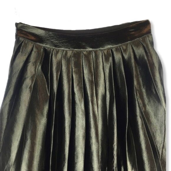 NWT English Factory Green White Asymmetrical Pleated Midi Flare Satin Skirt XL - Picture 3 of 6